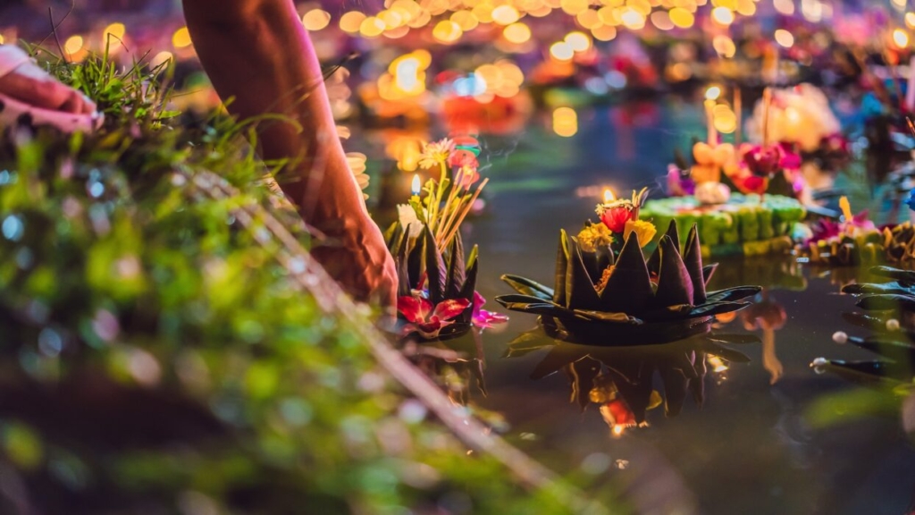 How Loy Krathong is Celebrated in Thailand
