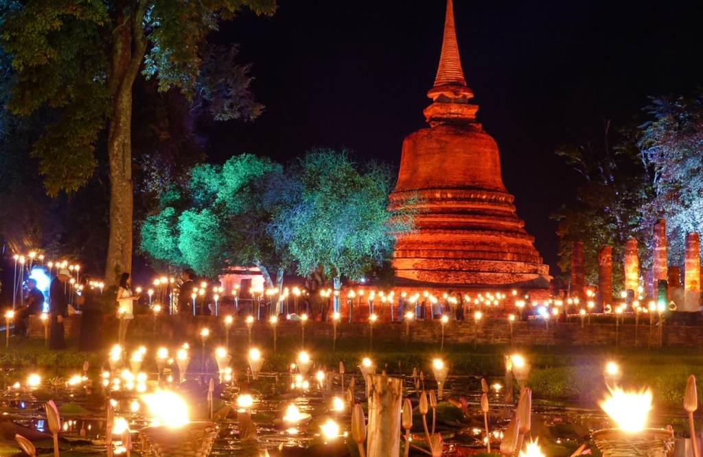 Sukhothai's Celebration of Loy Krathong